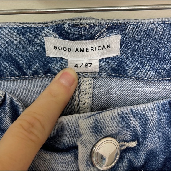 Good American: Women's Distressed Jeans, Size 27 - Picture 7 of 13